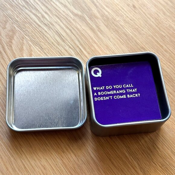 World's Silliest Family Jokes in Tin Box, Lagoon Group 7922 - Picture 6 of 12